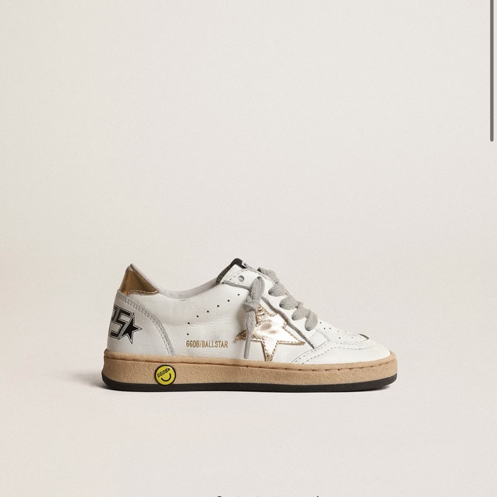 Golden Goose Ball Star Young with Gold Metallic Leather Star and Heel Tab Girls